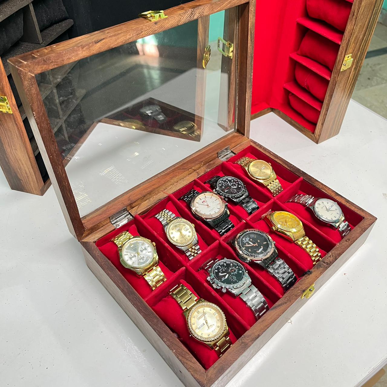 Classic Wooden Watch Box –  Stylish Timepiece Storage
